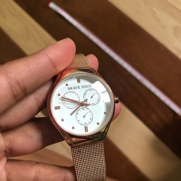 Rose Gold Watch - Picture 5 of 5